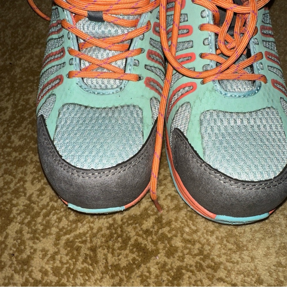 Nautilus Safety Footwear Work Shoes Slip Resistant steel toe Women Size 8W - Picture 3 of 7